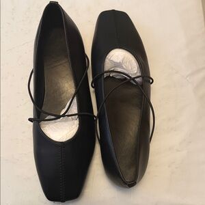 Classic Black Square-Toe Lace-Up Ballet Flats